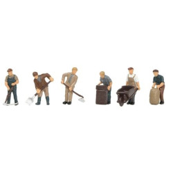 POST WAR FARMING FIGURES OO SCALE - BACHMANN 36-413